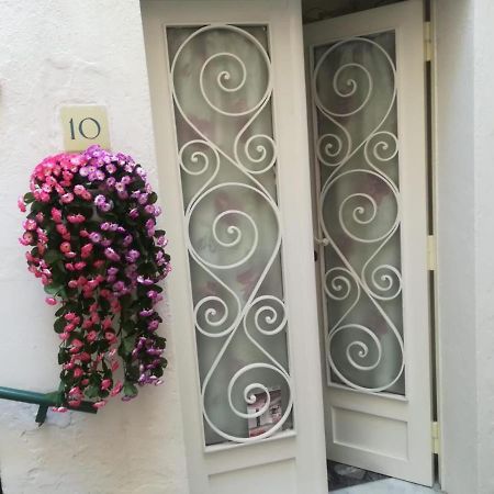 Casa Vacanze Flora Vietri Buitenkant foto